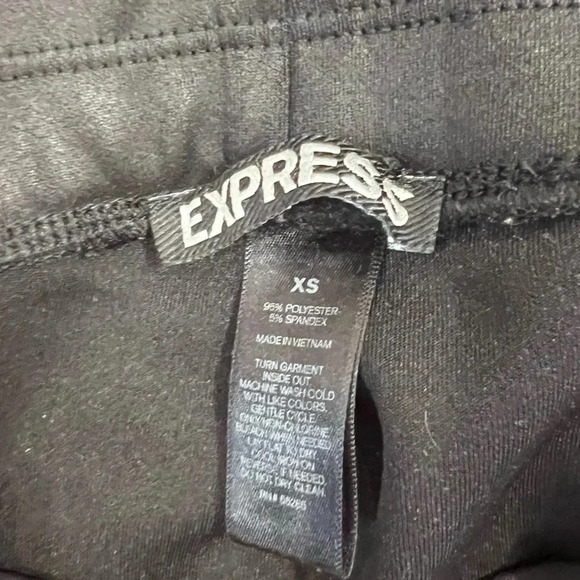 Express faux leather leggings with zippers - Picture 3 of 3